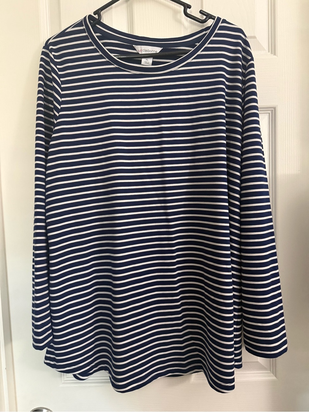Liz Claiborne Navy and White Striped Long Sleeve Crew Top